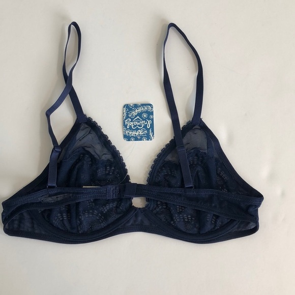 NEW! FREE PEOPLE INTIMATELY triangle underwire deep navy lace lacie bralette bra - Picture 6 of 6
